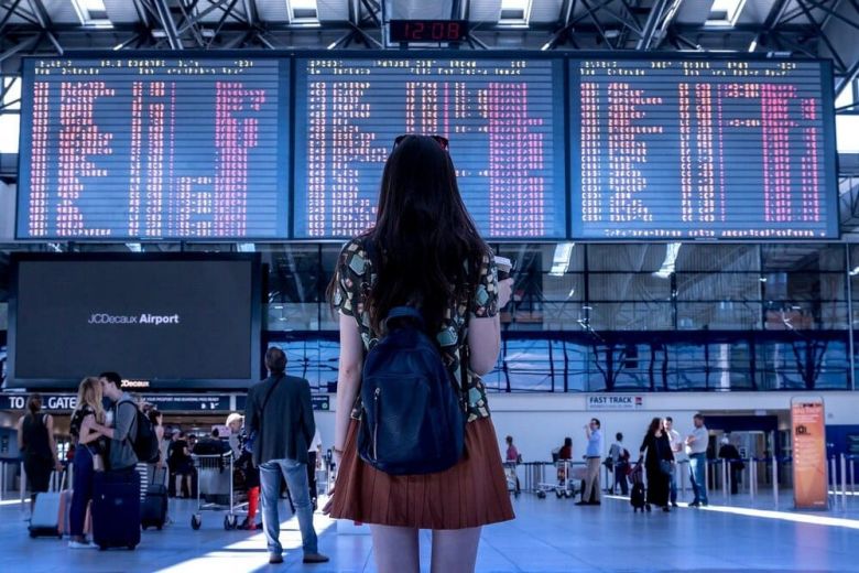Cuánto se paga por adelantar un vuelo