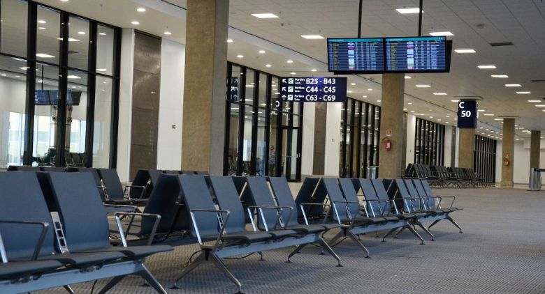 Компенсація за затримку або скасування рейсу - як його отримати?