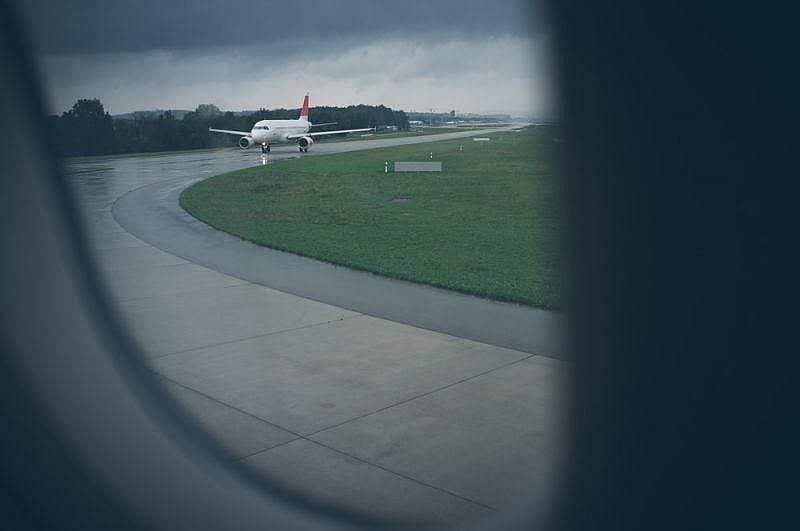 Genrebild över ett Turkish Airlines flygplan i färd med att lämna flygbanan
