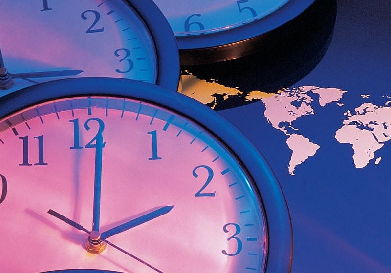 ¿Qué es el jet lag o desfase horario?
