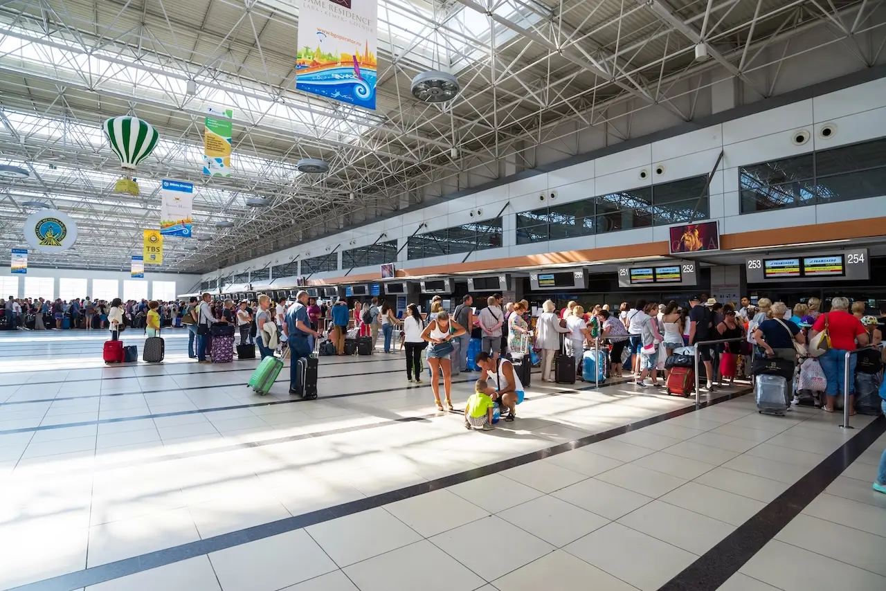 Antalya Türkei Flughafen Halle