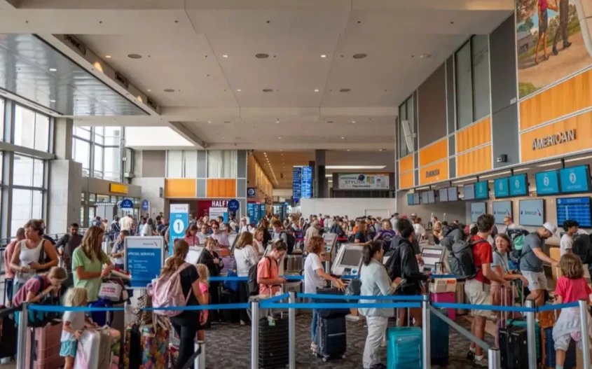 Passengers lining up for a delayed flight from Austin Bergstrom Airport