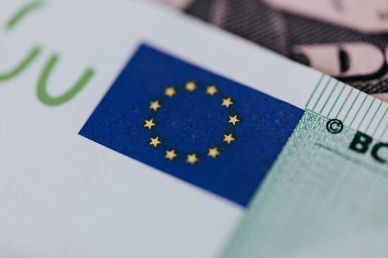 Dettaglio bandiera Unione Europea su banconota