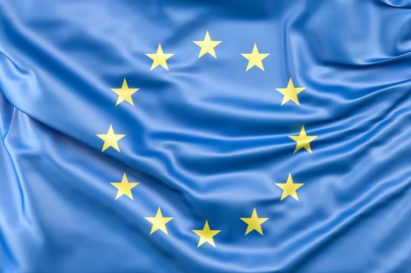 Genrebild av EU-flaggan med gula stjärnor