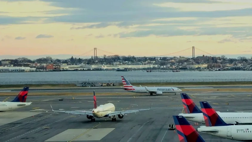 American Airlines planes taxiing on the runway at LaGuardia Airport – the worst US airport for flight cancellations