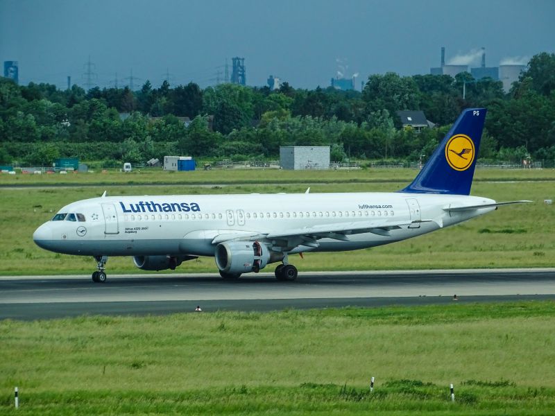 Lufthansa vliegtuig klaar om op te stijgen