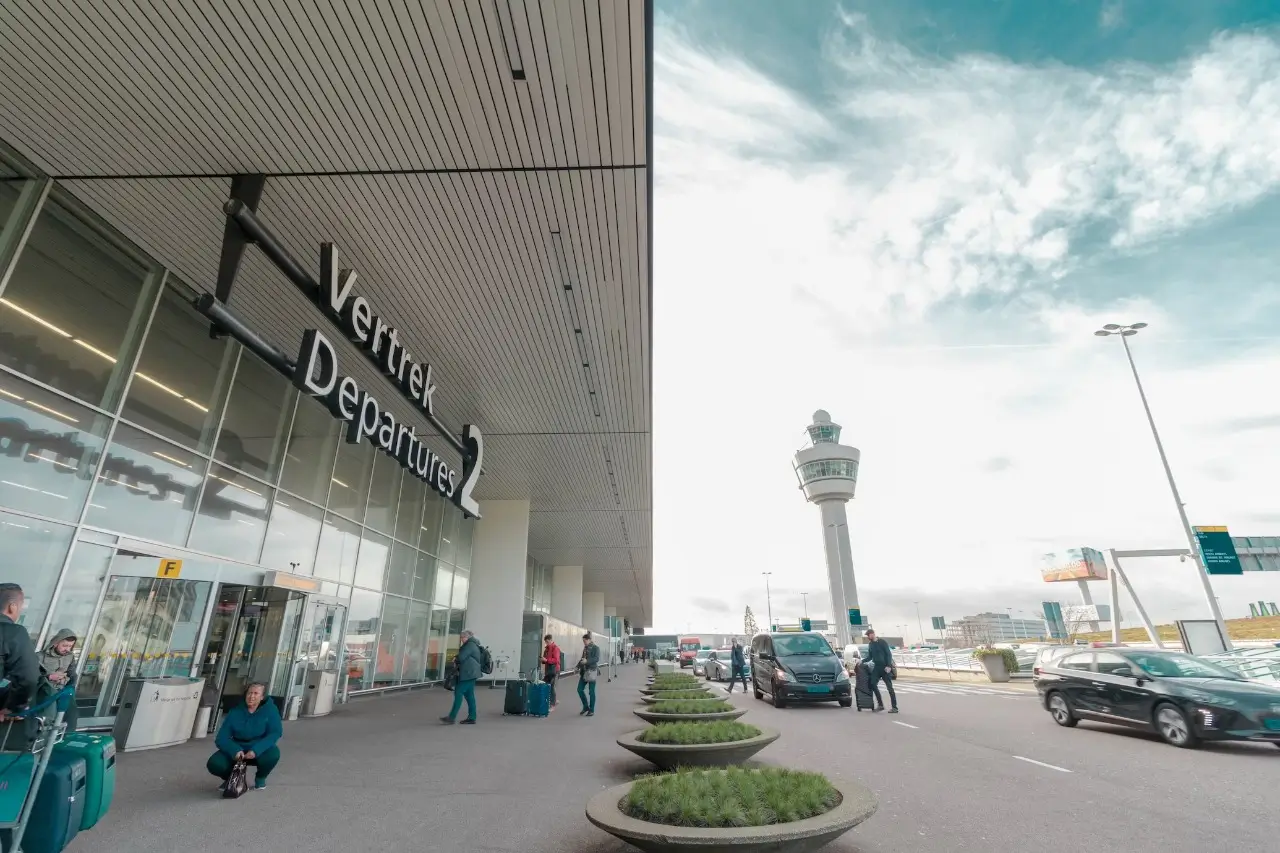 Vanaf Schiphol vertrekken? Tips voor goedkope vluchten vanaf Amsterdam