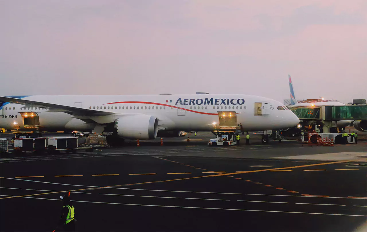 aeromexico palne denied boarding
