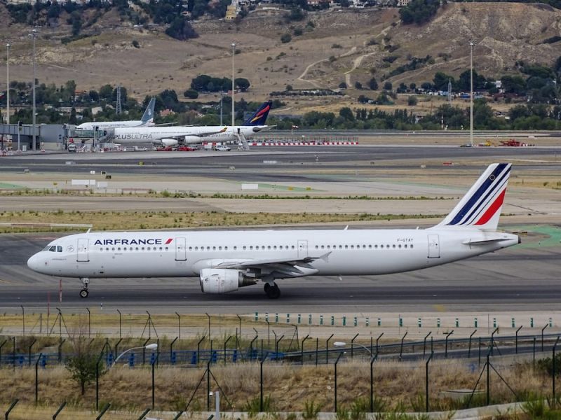 Air France: formy kontaktu z linią lotniczą