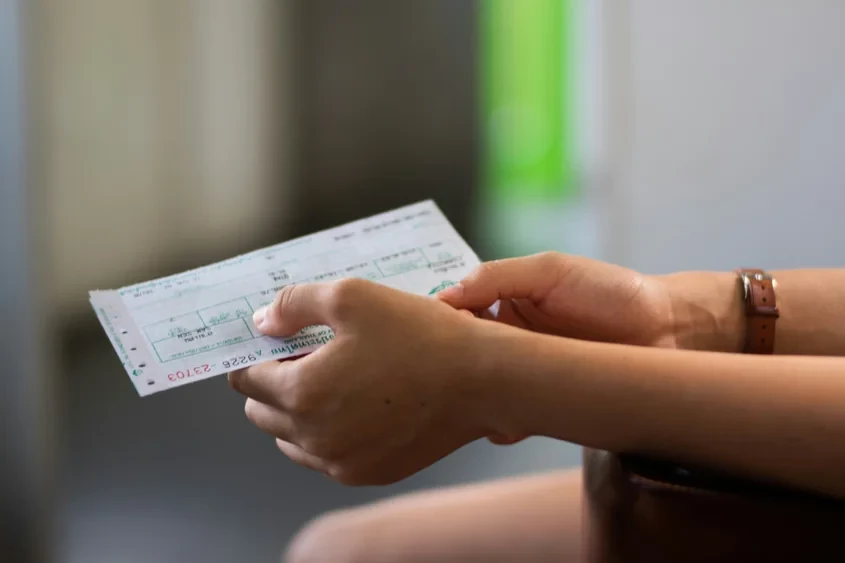 &Mu;&pi;&omicron;&rho;ώ &nu;&alpha; &alpha;&lambda;&lambda;ά&xi;&omega; &tau;&omicron; ό&nu;&omicron;&mu;&alpha; &sigma;&epsilon; έ&nu;&alpha; &alpha;&epsilon;&rho;&omicron;&pi;&omicron;&rho;&iota;&kappa;ό &epsilon;&iota;&sigma;&iota;&tau;ή&rho;&iota;&omicron;;
