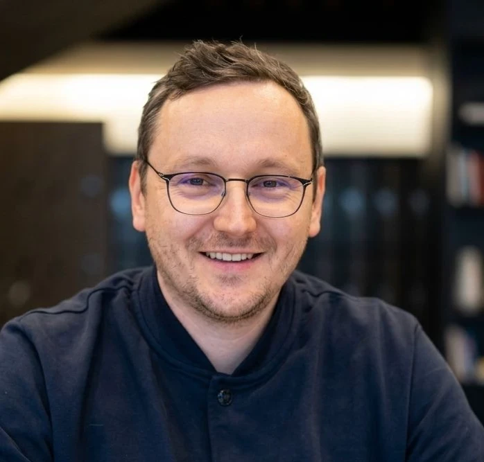 Anton Radchenko, &Iota;&delta;&rho;&upsilon;&tau;ή&sigmaf; &kappa;&alpha;&iota; CEO &tau;&eta;&sigmaf; AirAdvisor