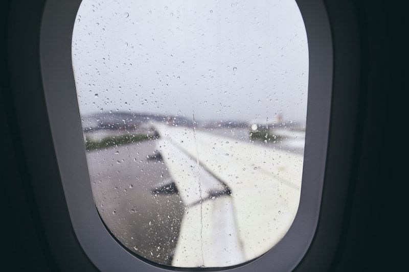 Can A Plane Take Off In The Rain? Bad Weather Flying - All Roads