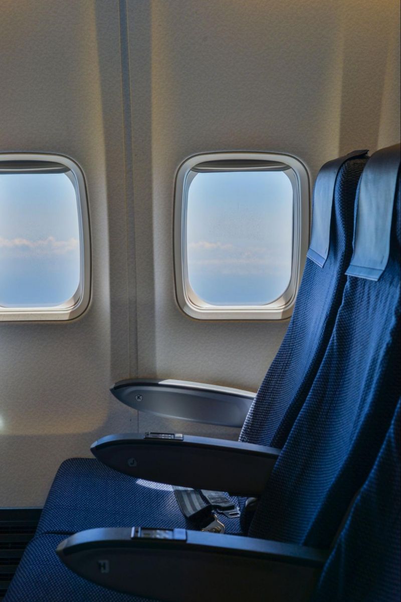 Carriers with the widest airline seats