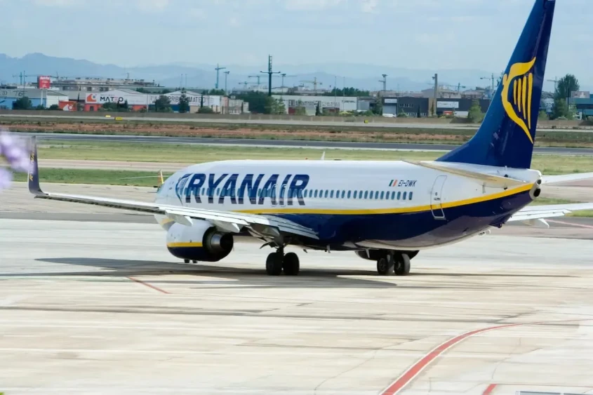 Ryanair rep&uuml;lőg&eacute;p felsz&aacute;ll&aacute;s k&ouml;zben