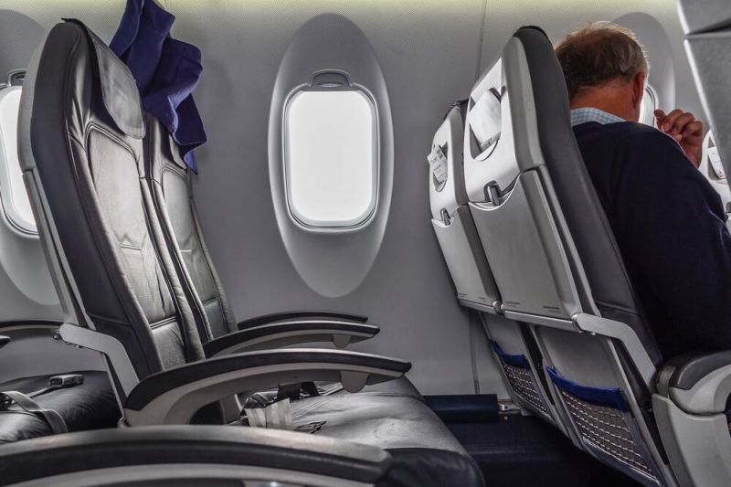aisle seat is the best for long flights in economy