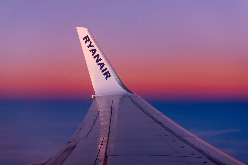 damaged baggage claim ryanair