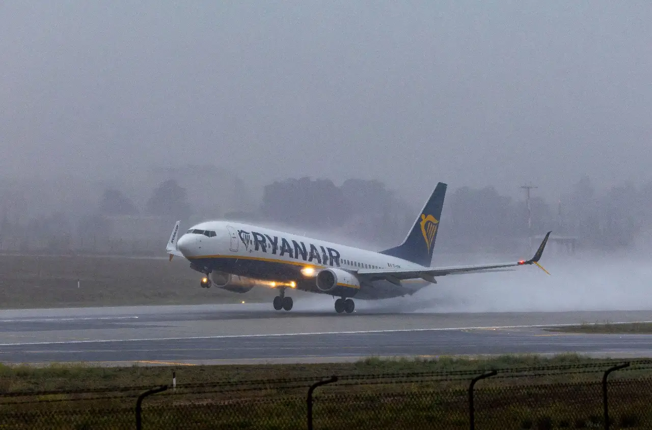 Ryanair plane in fog