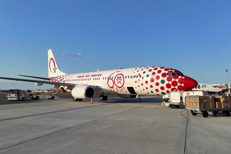 Avión en pista tras vuelos cancelados de Air Maroc
