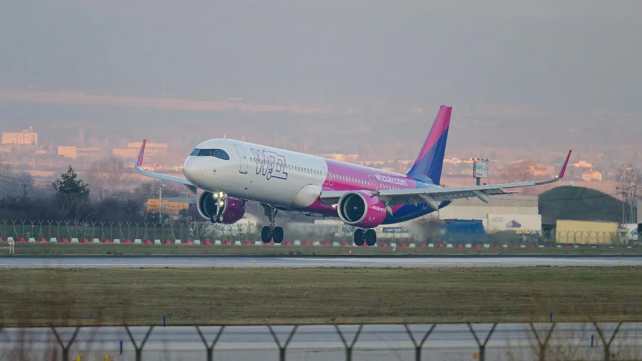 Wizz Air plane taking off