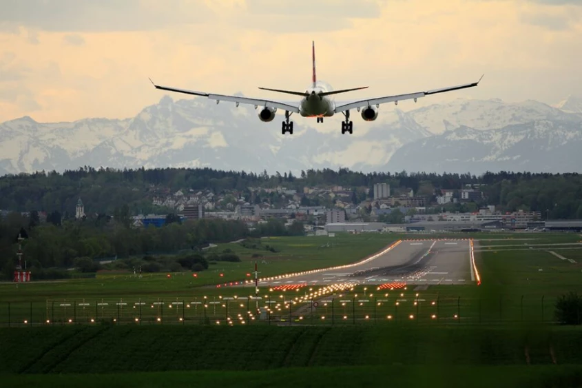 Un zbor întârziat HiSky care decolează după 3 ore de întârziere de pe aeroportul Chișinău