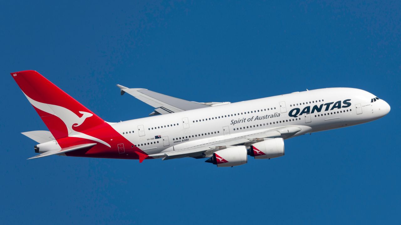 Qantas Lost Baggage: How to Get Compensated for Damaged & Delayed Bags