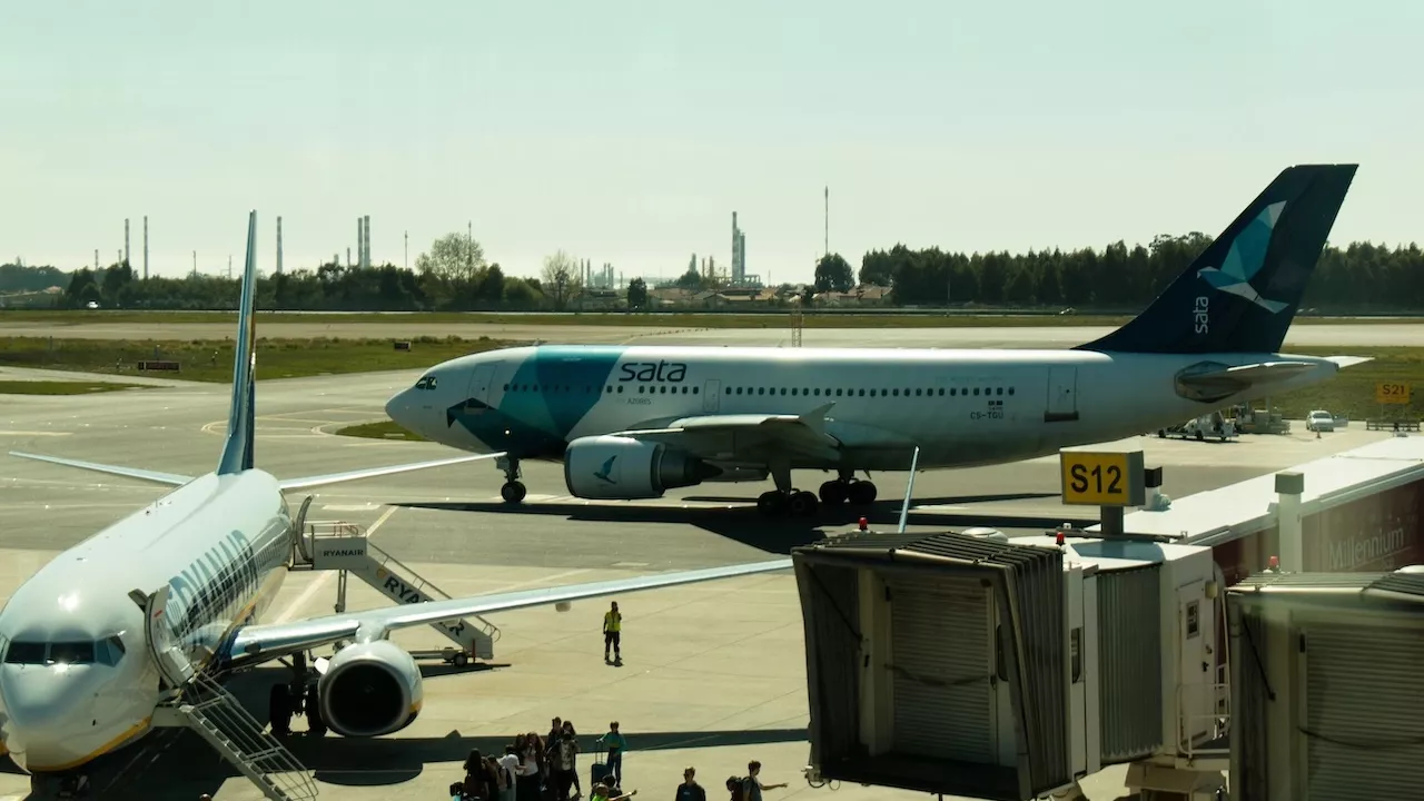 Bagagem perdida ou atrasada com a Azores Airlines: como reclamar e obter indemnização