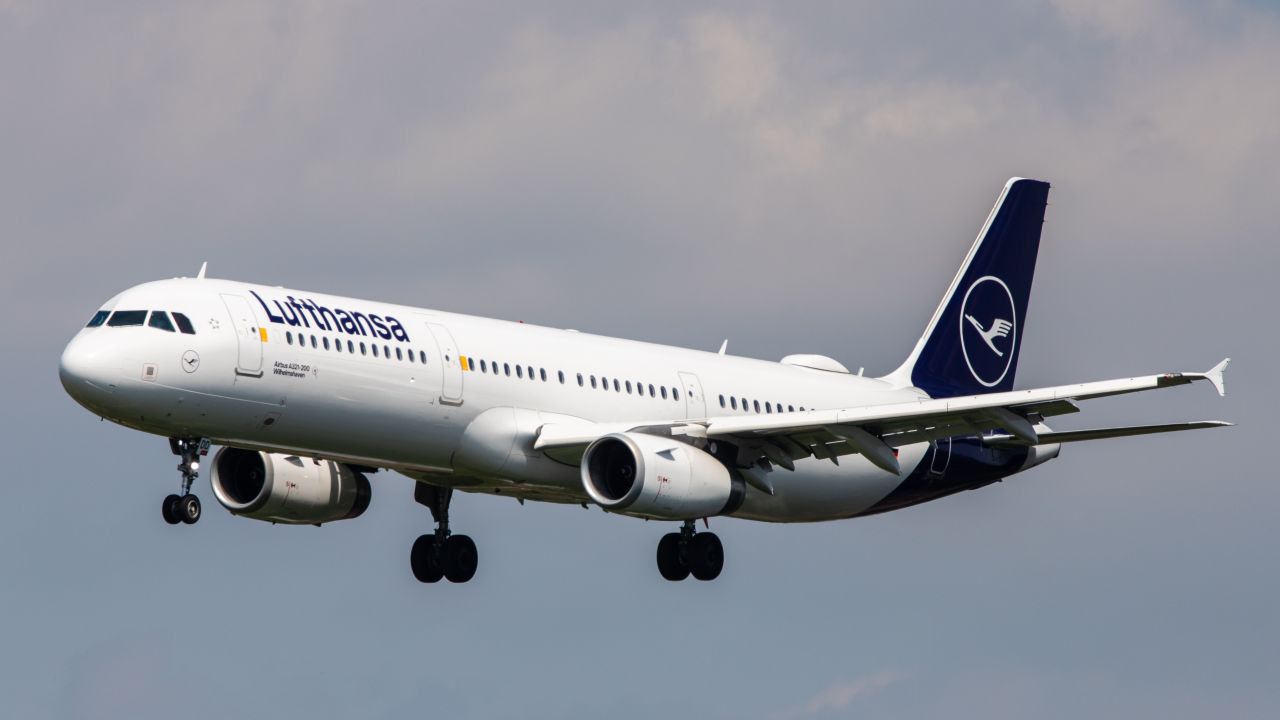 Reklamacja Lufthansa: kontakt i formularz reklamacyjny o odszkodowanie