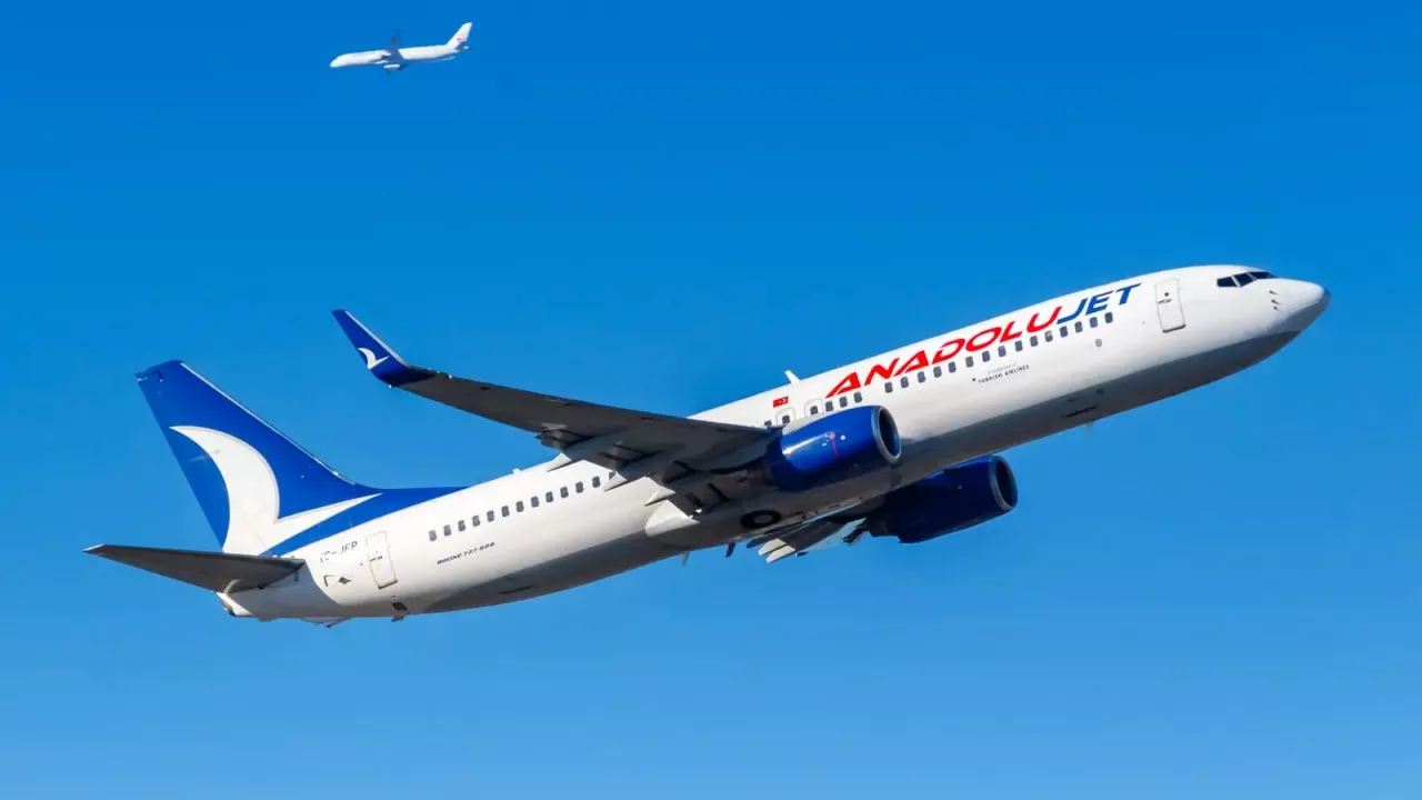 AnadoluJet'e Şikayet Nasıl Yapılır: İletişim Numaraları, E-posta ve Form
