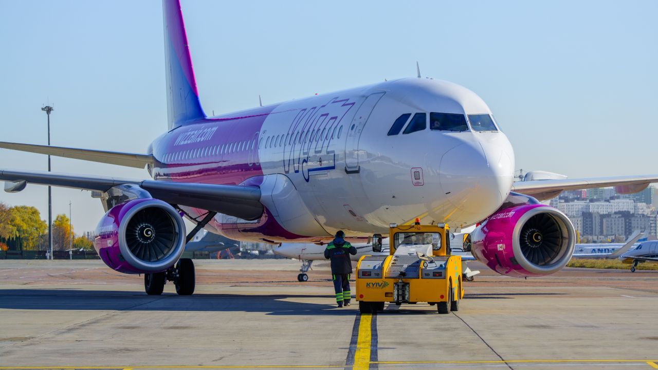 Wizz Air Complaints: How to Contact via Form, Email, or Phone