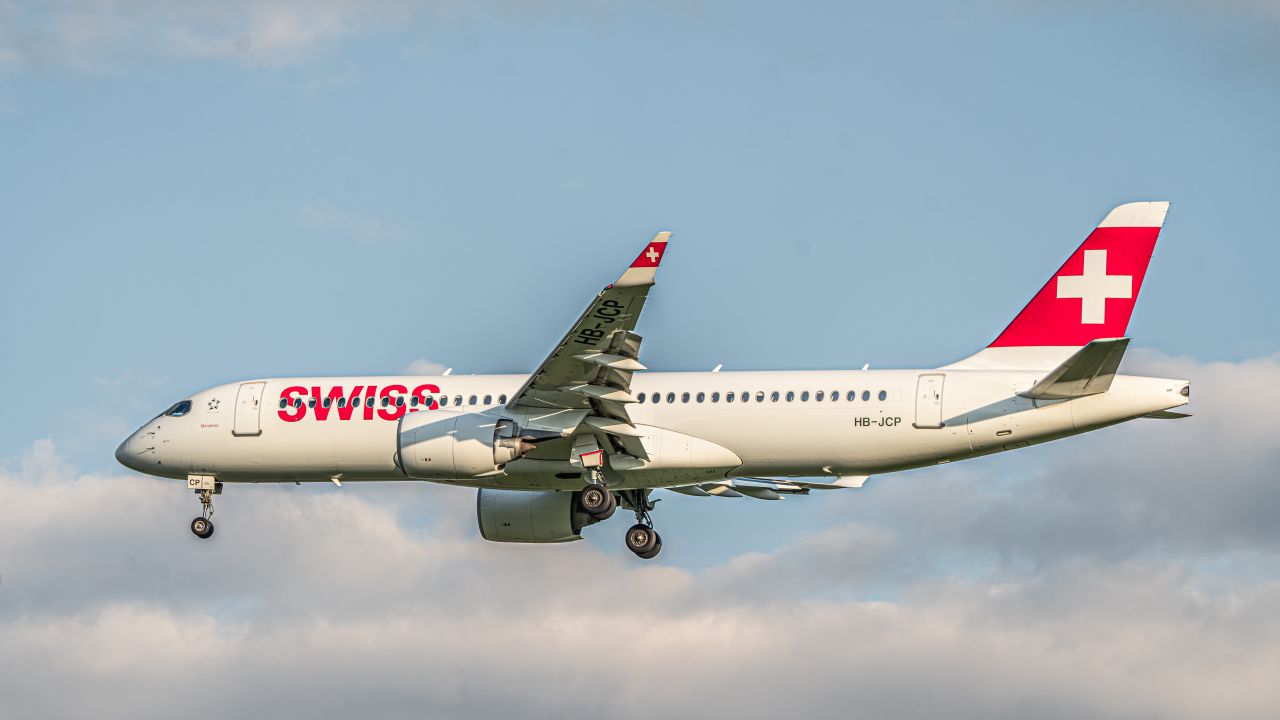Swiss Airlines: Ring och chatta med kundtjänst, reklamera din flygresa, överklaga och mer