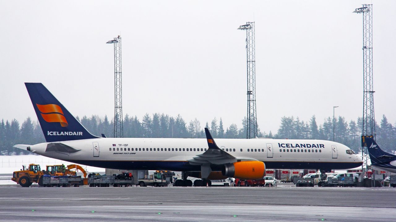 Icelandair: Kontakta kundtjänsten, reklamera flygresan och överklaga 