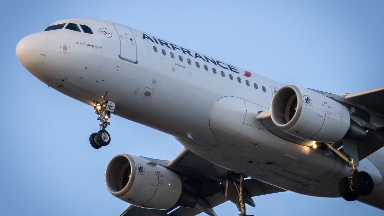 Faceți o reclamație Air France și solicitați o compensație financiară