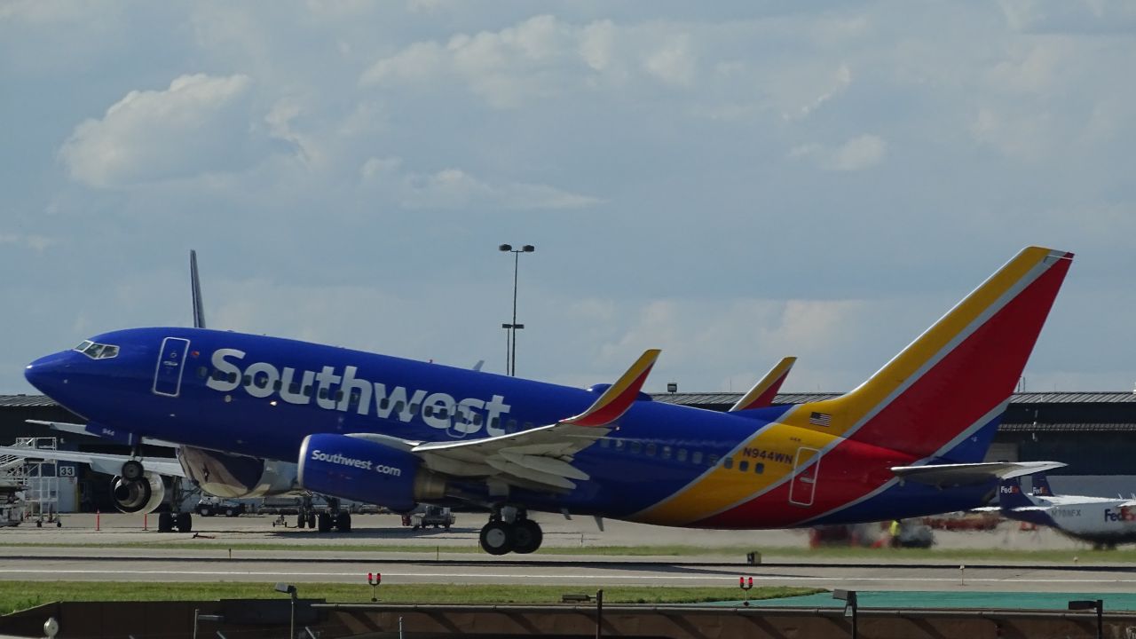 Southwest Airlines Review: Passenger Experience, Baggage & Prices