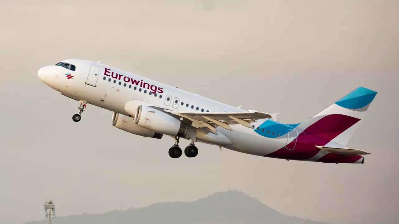Компенсация и возврат стоимости билета за задержку или отмену рейса Eurowings