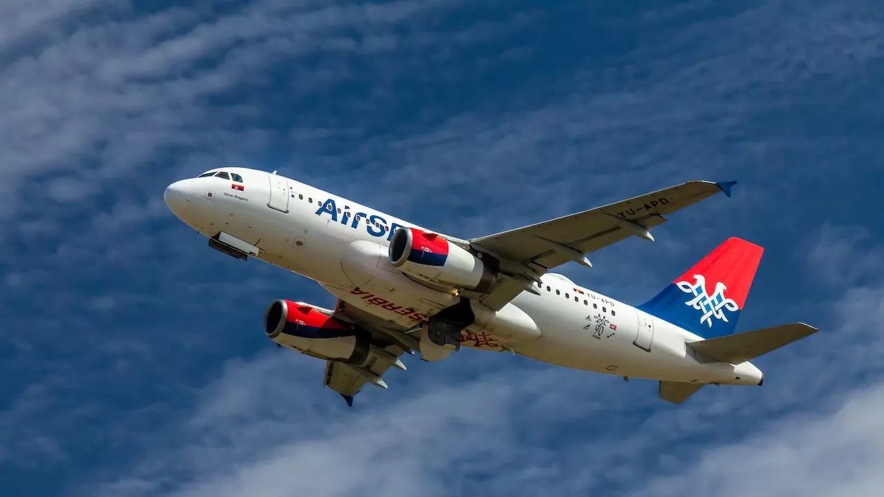 Kompenzace a refundace za Air Serbia zmeškané nebo zrušené lety
