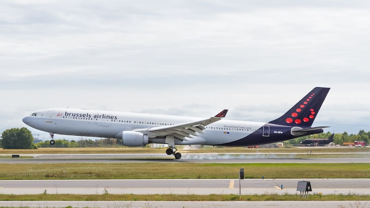 Відшкодування та компенсація Brussels Airlines за скасування рейсу або затримку рейсу