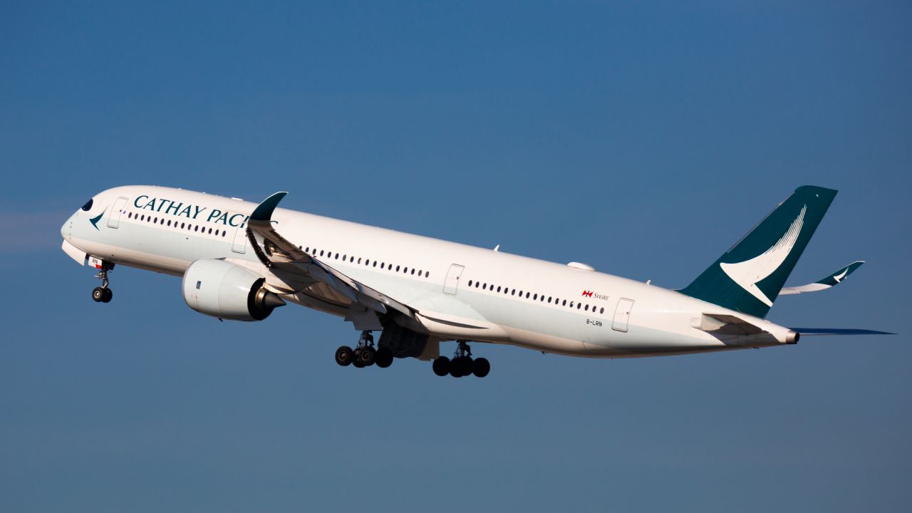 Entschädigung und Rückerstattung für verspätete oder annullierte Flüge von Cathay Pacific