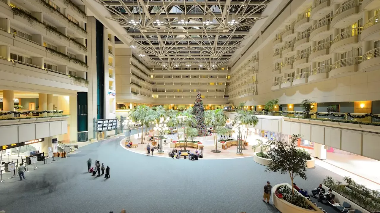 Delays and cancellations at Orlando International Airport