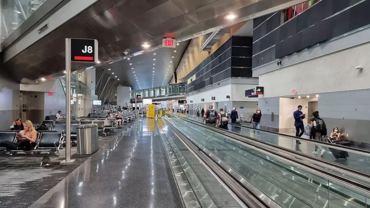 Vuelos cancelados y retrasos en el aeropuerto de Miami (MIA) en las últimas horas
