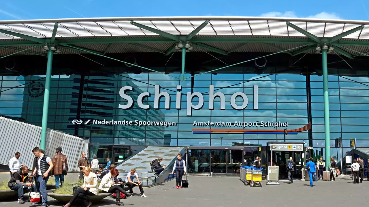 Port lotniczy Amsterdam Schiphol: odszkodowanie za opóźnienie lub odwołanie lotu
