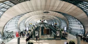 6 Stunden Flugverspätung: Die Uhr tickt Geld
