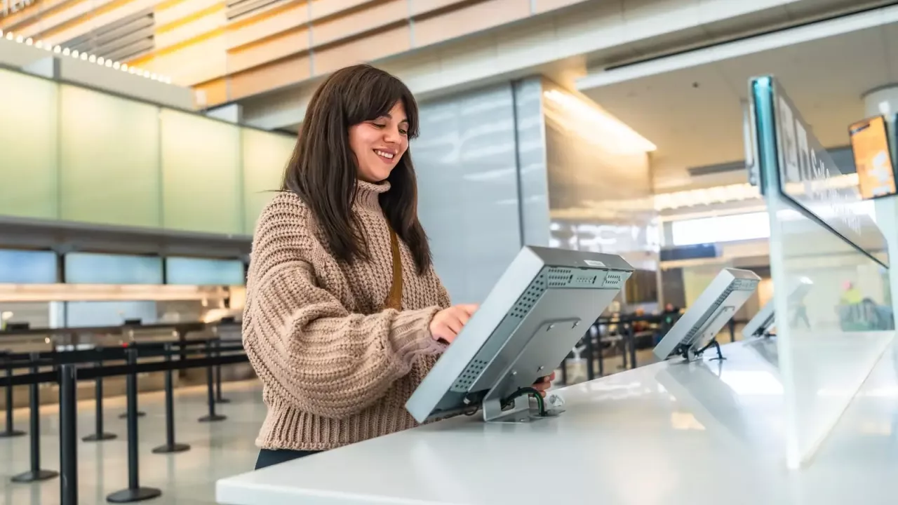 Šaltersko i online čekiranje: rokovi po avio-kompanijama i šta menja EES