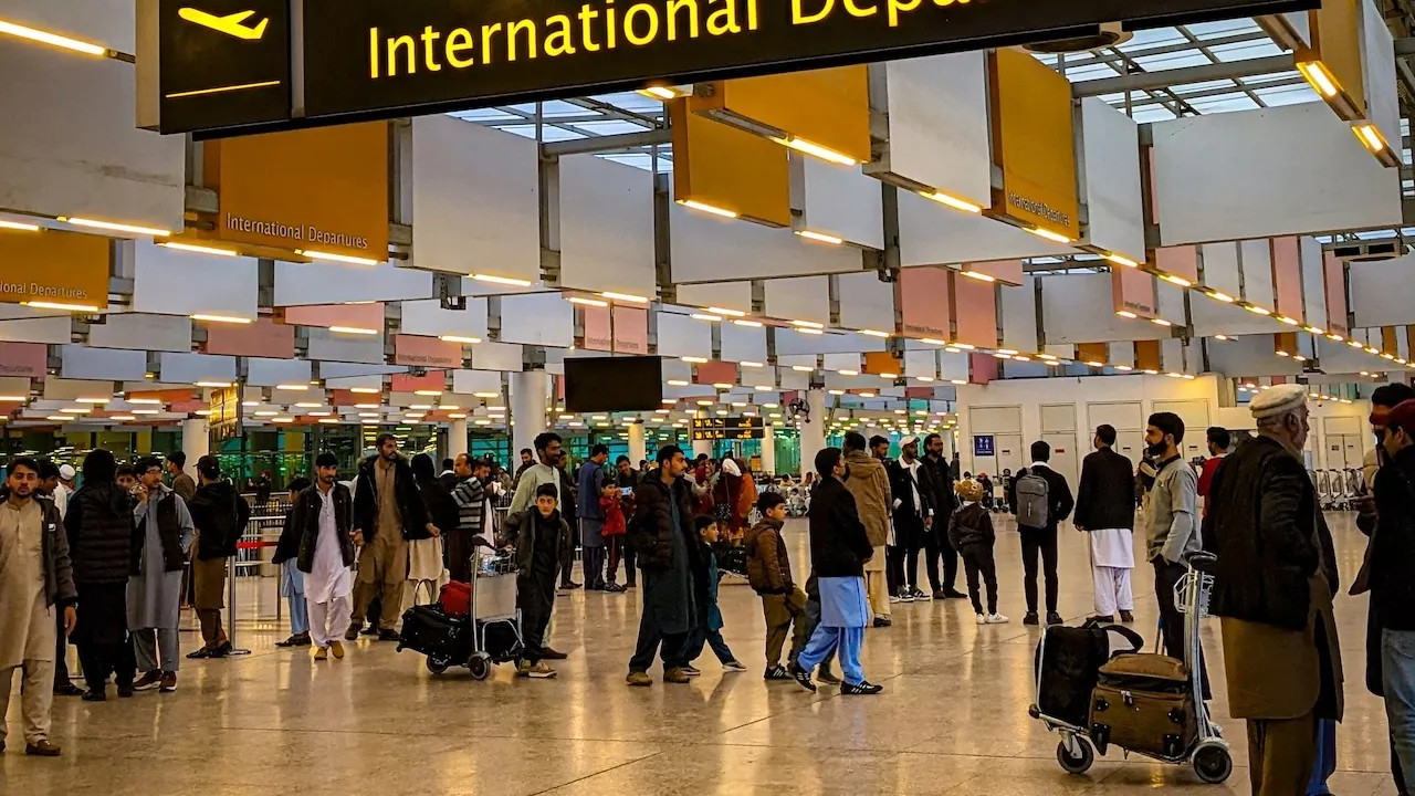 Pakistan delays and cancellations