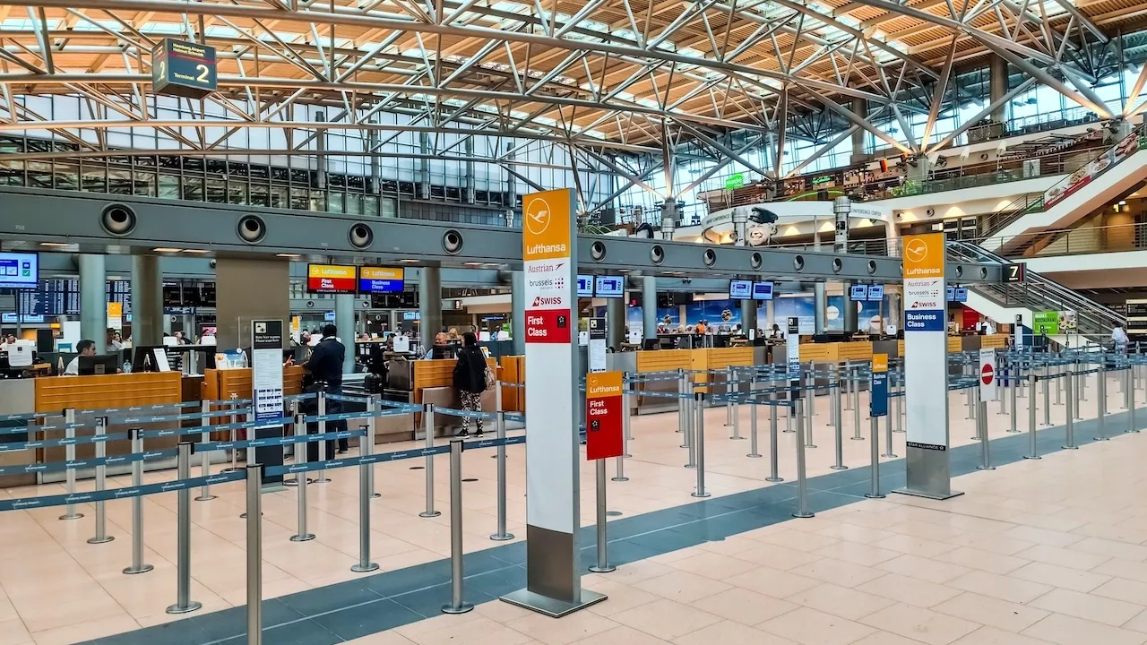 Flughafen Hamburg (HAM): Wartezeiten & praktische Reiseinfos