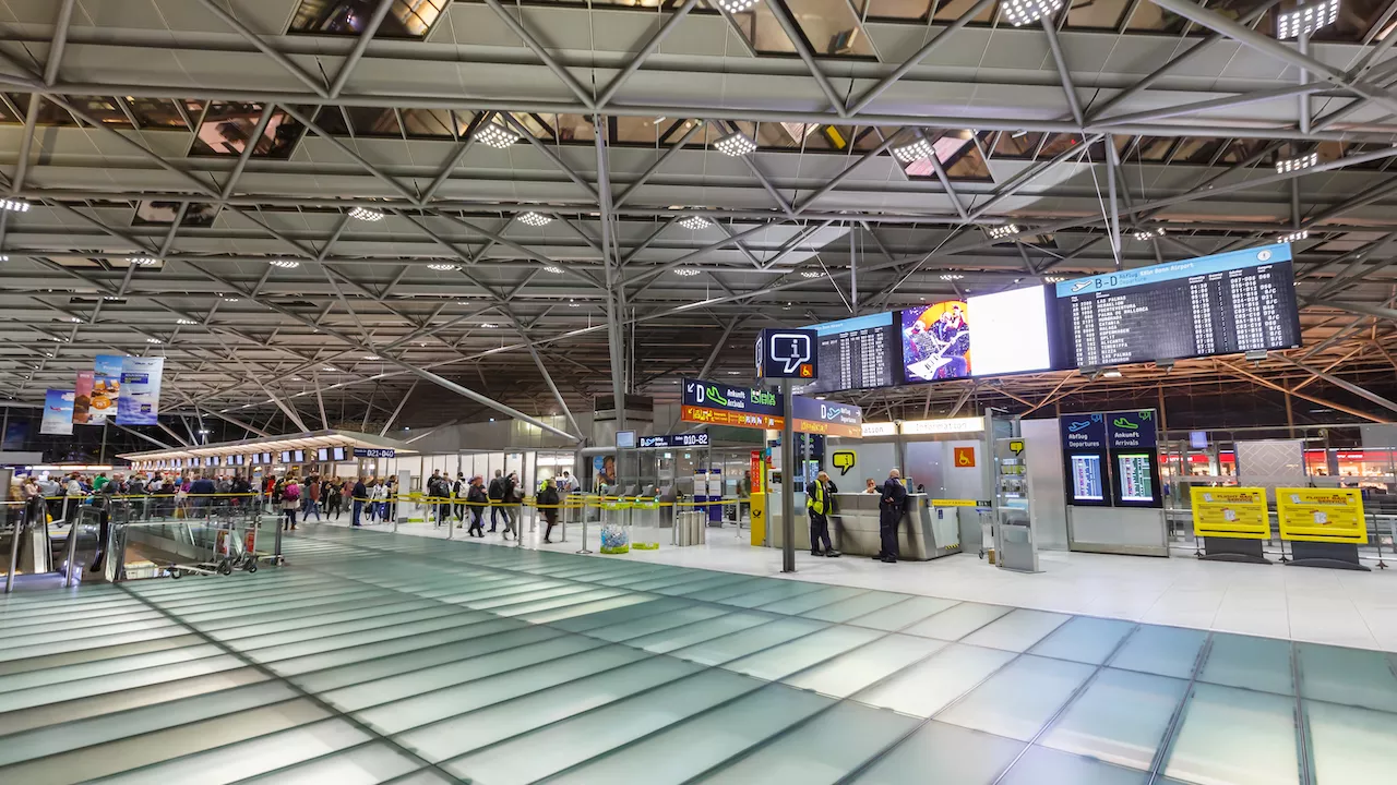Flughafen Köln/Bonn (CGN): Wartezeiten & Stoßzeiten