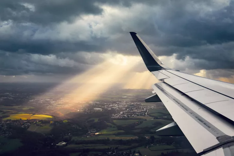 Is It Safe To Fly a Plane In a Thunderstorm?