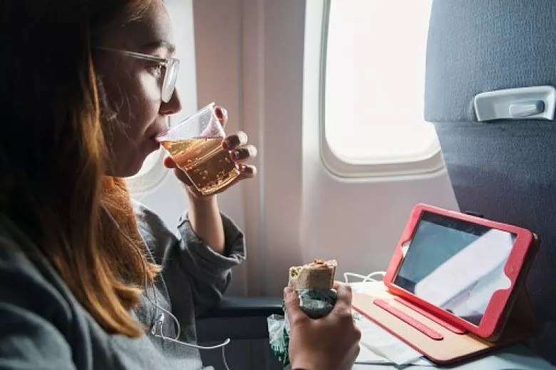 ¿Es posible colar alimentos en un vuelo sin ser detectado?