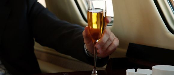 Провоз алкоголя в самолете