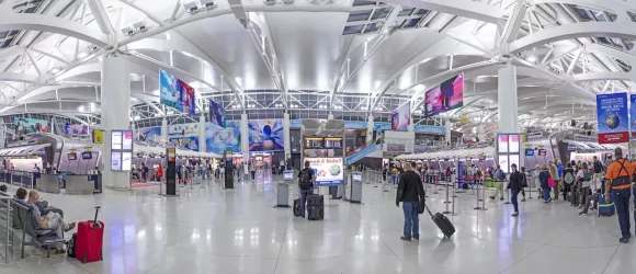 Os aeroportos mais caros e mais baratos do mundo para ficar retido