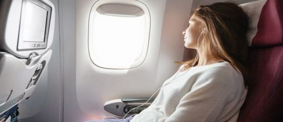 Sigue nuestros consejos para disfrutar y relajarse en un vuelo de larga distancia